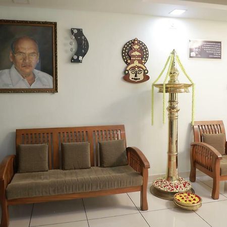 콜람 Pavithram Residency B&B 외부 사진