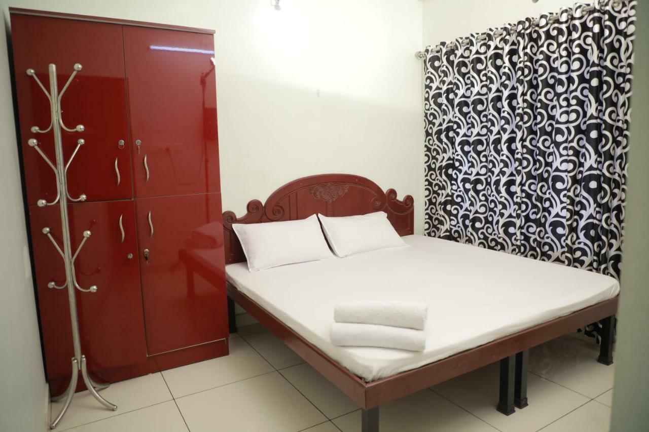 콜람 Pavithram Residency B&B 외부 사진
