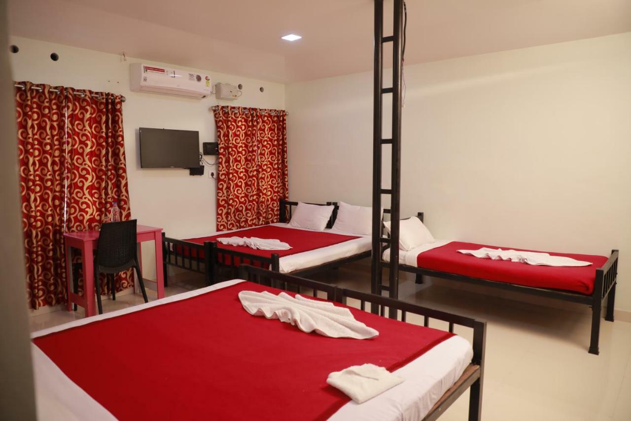 콜람 Pavithram Residency B&B 외부 사진